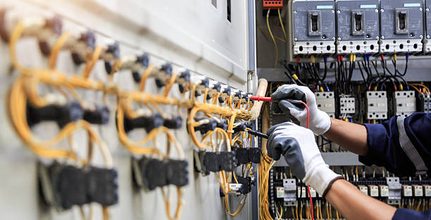 Professional Electrician technician working in Green Park, MO